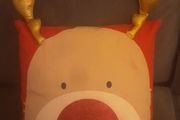 Covers/Novelty NEXT Christmas Cushion Covers x 4 .. 8.00euro Each