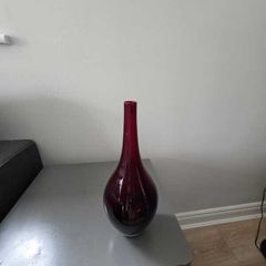 Elegant Red Glass Vase  Modern Decorative Piece