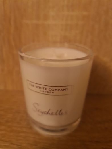 White Company Seychelles scented candle 75g