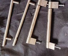 handles