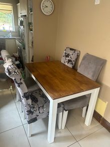 table and chairs