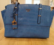 Guess Purse - new with tags