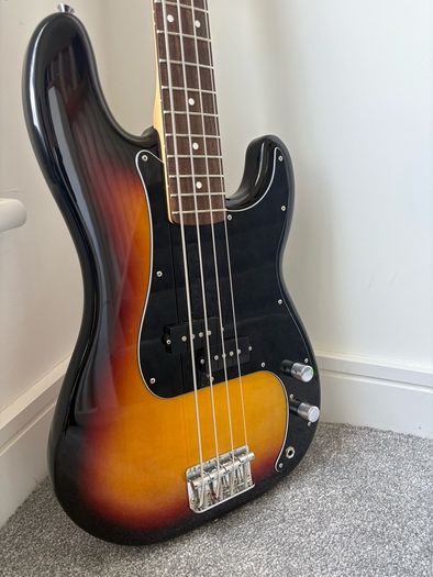 Fender Precision Bass