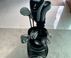 Full set of junior clubs