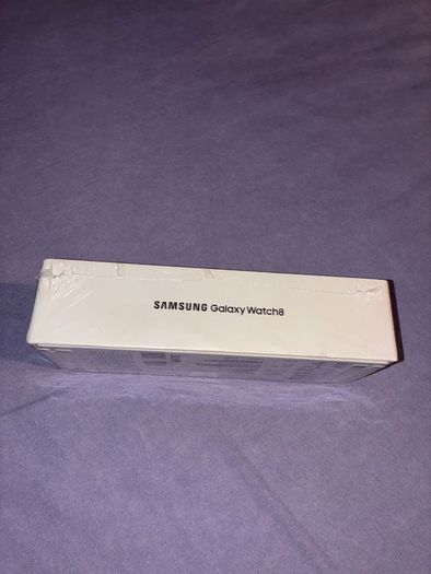 Brand new Samsung Galaxy Watch 8 c 44mm LTE (Silver)