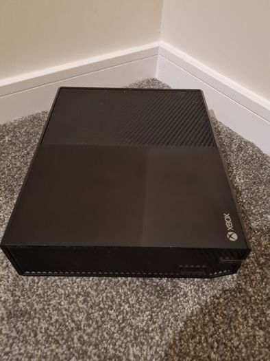 Xbox One 500GB Bundle - Elite Series 2 Controller