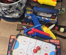 toys