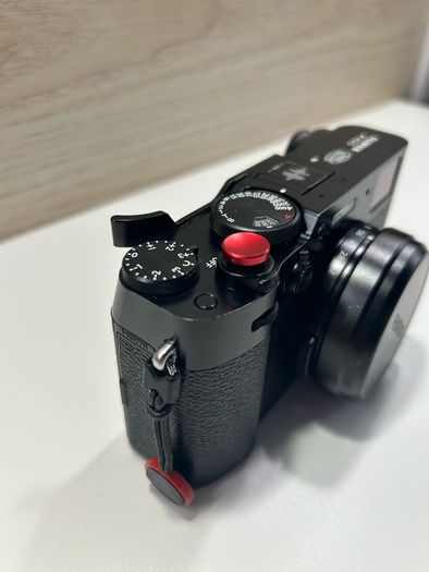 Fujifilm X100V1