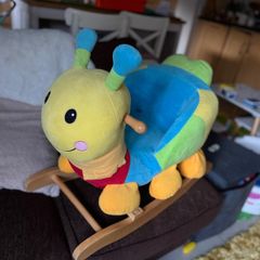 Rocking caterpilar
