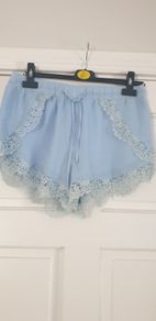 lace shorts