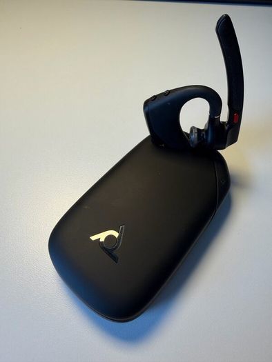 Poly Voyager Legend 50 UC