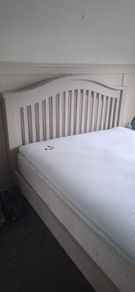 Kingsize Bed