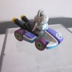 Hot Wheels GBG 26 Mario Kart 1:64 Die-Cast Dry Bones