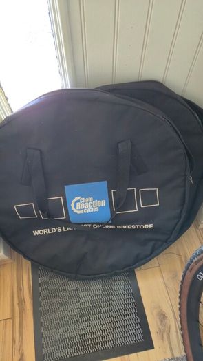 Padded wheelbag x2