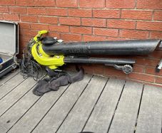 leaf blower