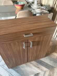 sideboard