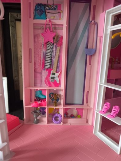 Barbie Dream House