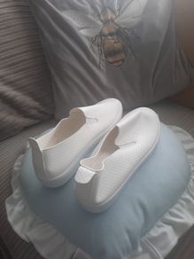 new white pumps