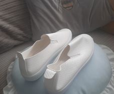 new white pumps