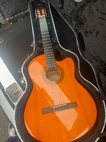 Fender Classical Guitar with preamp & new hardcase