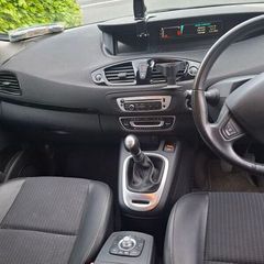 2016 Renault Grand Scenic