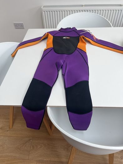 Girl's Osprey wetsuit .