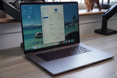 MacBook Pro 16" 2019 | i9 2.3GHz | 16GB | 1TB | Radeon 5500M 4GB