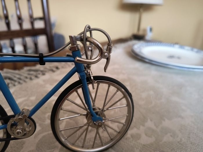 Die Cast Metal Bicycle. Scale 1:10.