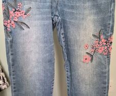 Tommy Bahama cropped Jeans