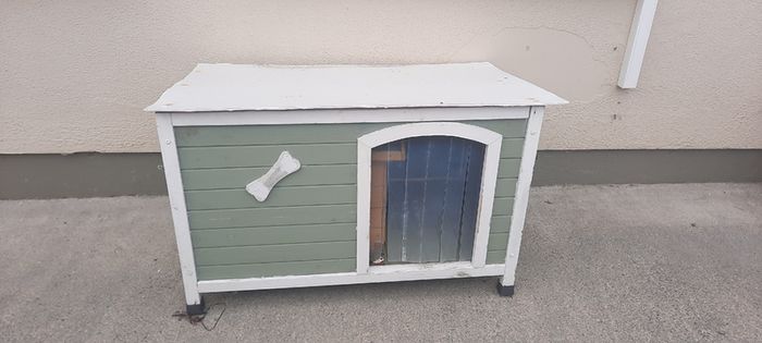 Dog Box