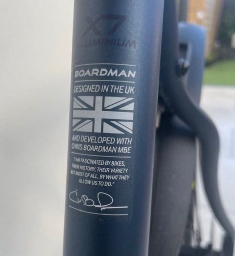 As new Boardman MTX 8.8 Men's Hybrid Bike - Large