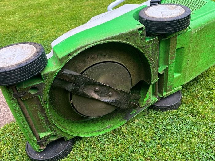 Electric Lawnmower