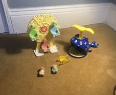 Sylvanian Families Ferris Wheel and Whale Play Area