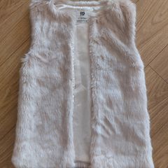 Brand new fur gilet - size 10-11 years