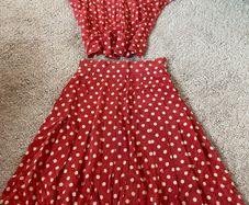 Vintage-Stunning silk coral and cream skirt and top 'Ramsay of Dublin'