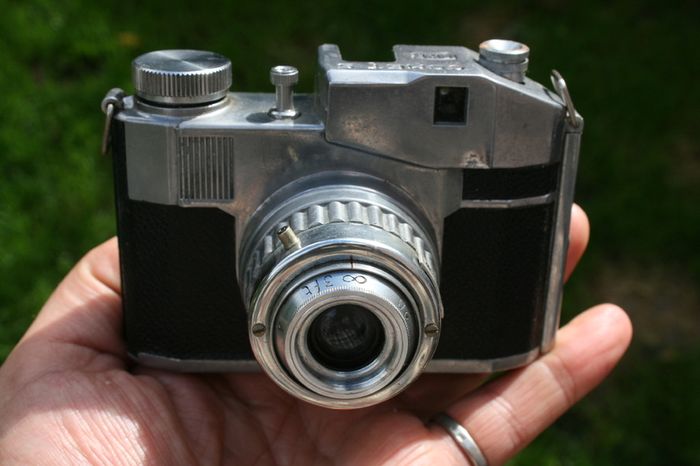 Classic Bencini Comet S 127 Roll Film Camera