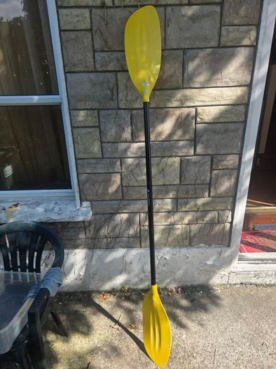 Kayaking paddle