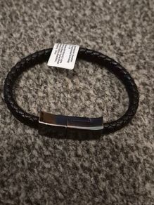 Leather Bracelt USB Lead x 2