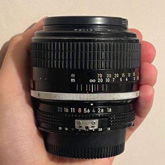 Nikon F Nikkor Ai 85mm 1:1.8 Lens