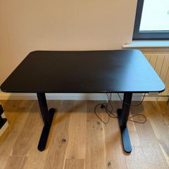 IKEA BEKANT Electric Sit-Stand Desk