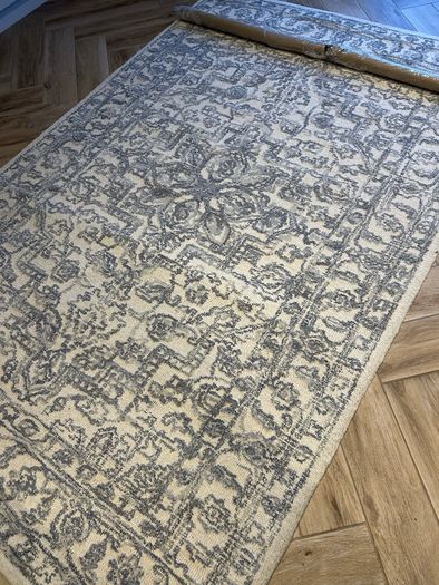 Paul Costello Luxury 100% Wool Rug