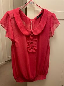 Raspberry pink top with Peter Pan collar and flutter/frill sleeve