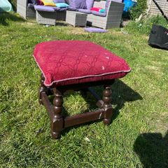 Pub stool
