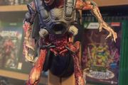 Doom genuine action figure box like new ! No game included
