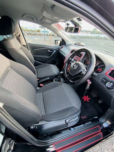 2016 Volkswagen Polo 1.2 TSI Automatic 40,000km