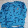 boy's tracksuit. Age4/5 Image 2
