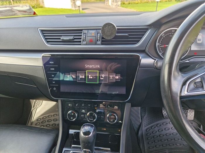 2019 Skoda Superb 2.0 TDI SEL Executive DSG | Leat