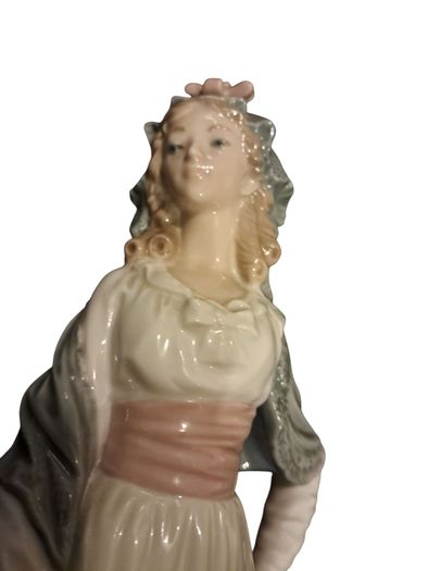 Lladro 1980 'Goya Lady' 5125