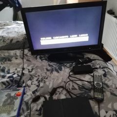 19inch portable (not smart tv) consoles and games