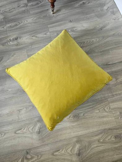 3 Cushions